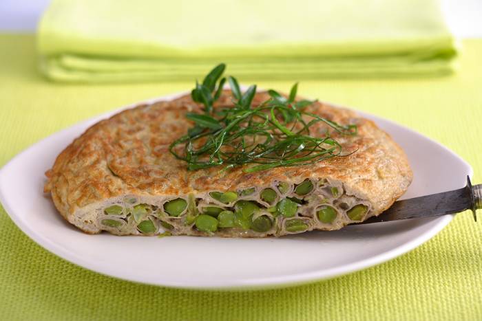 Tortilla de habitas tiernas