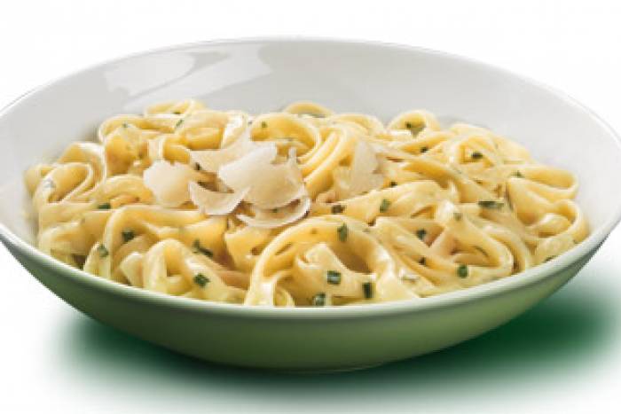 Tallarines a la Parmesana
