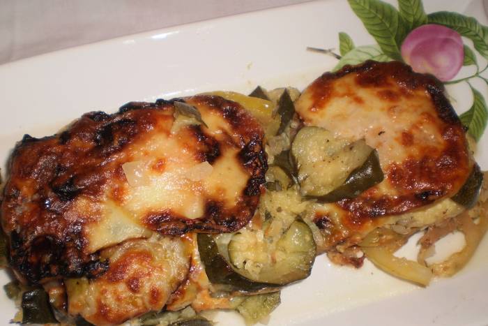 Calabacines gratinados con queso