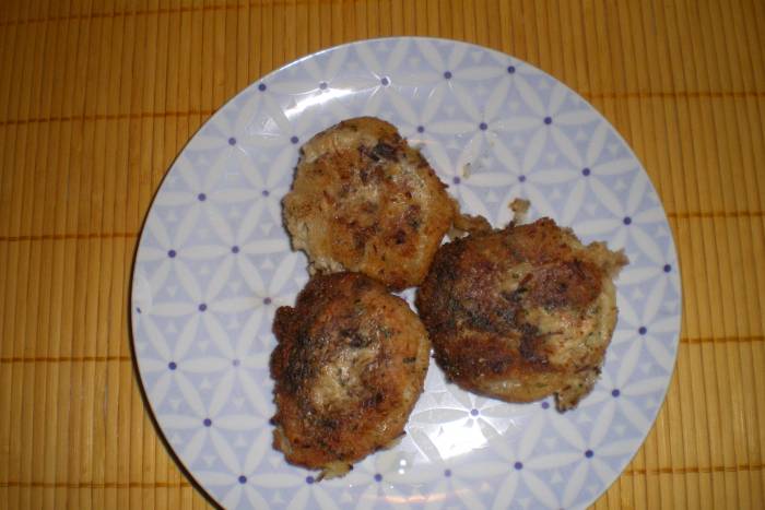 Patatas rellenas de masa de croquetas