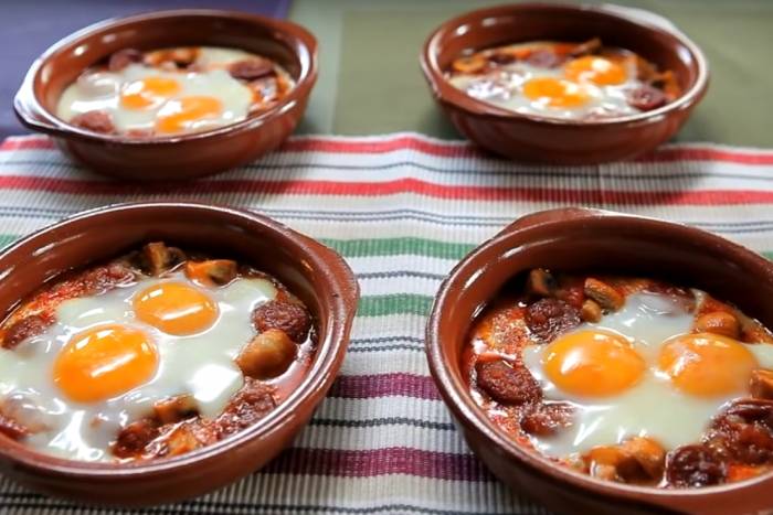 Huevos al plato