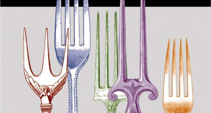 Tenedores y artilugios de cocina, juntos en un libro