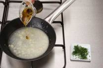 Cocinar el salmón y servir
