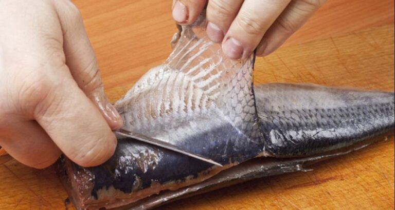 Pescado limpio en un momento
